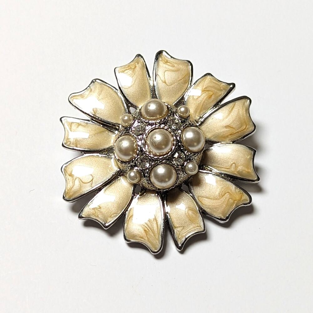 Vintage Silver Tone Pearlescent Enameled Faux Pearl Rhinestone Daisy Brooch